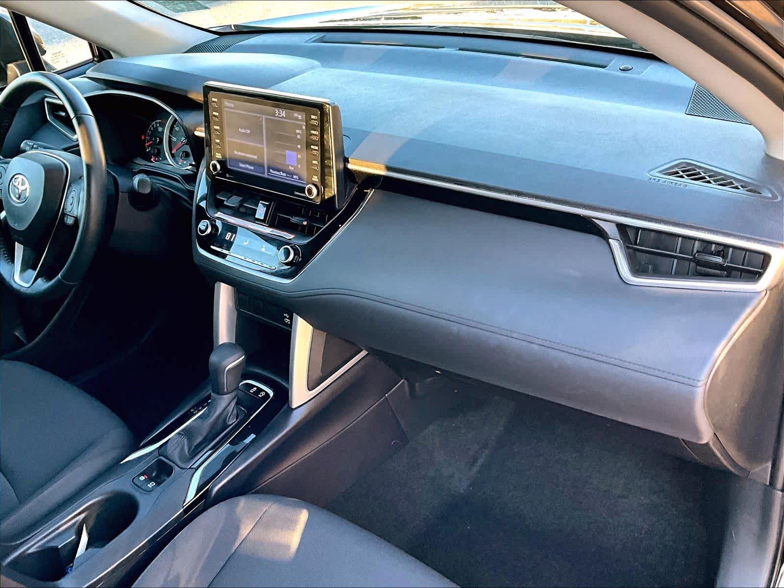 2022 Toyota Corolla Cross LE - Photo 14