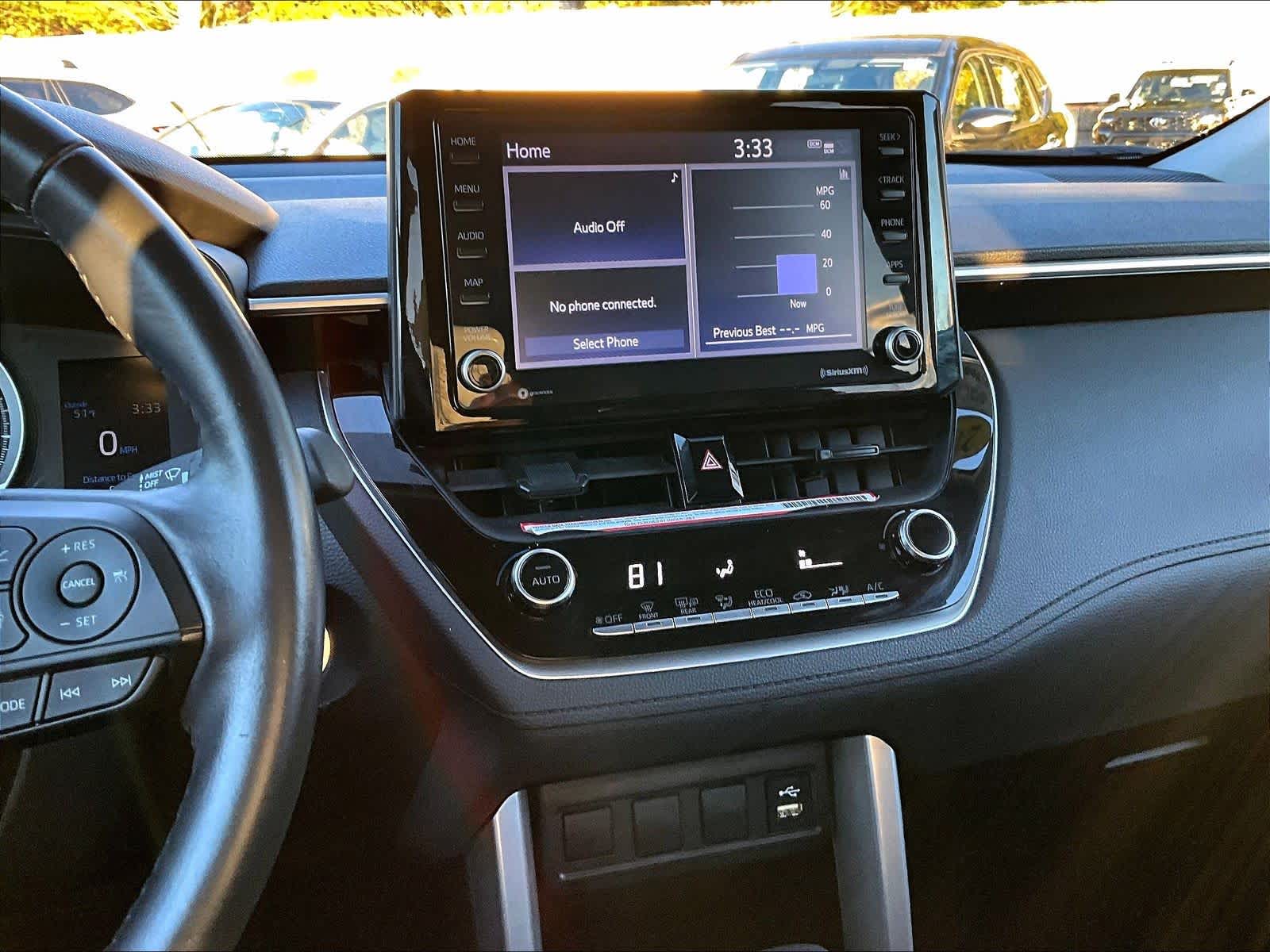 2022 Toyota Corolla Cross LE - Photo 18