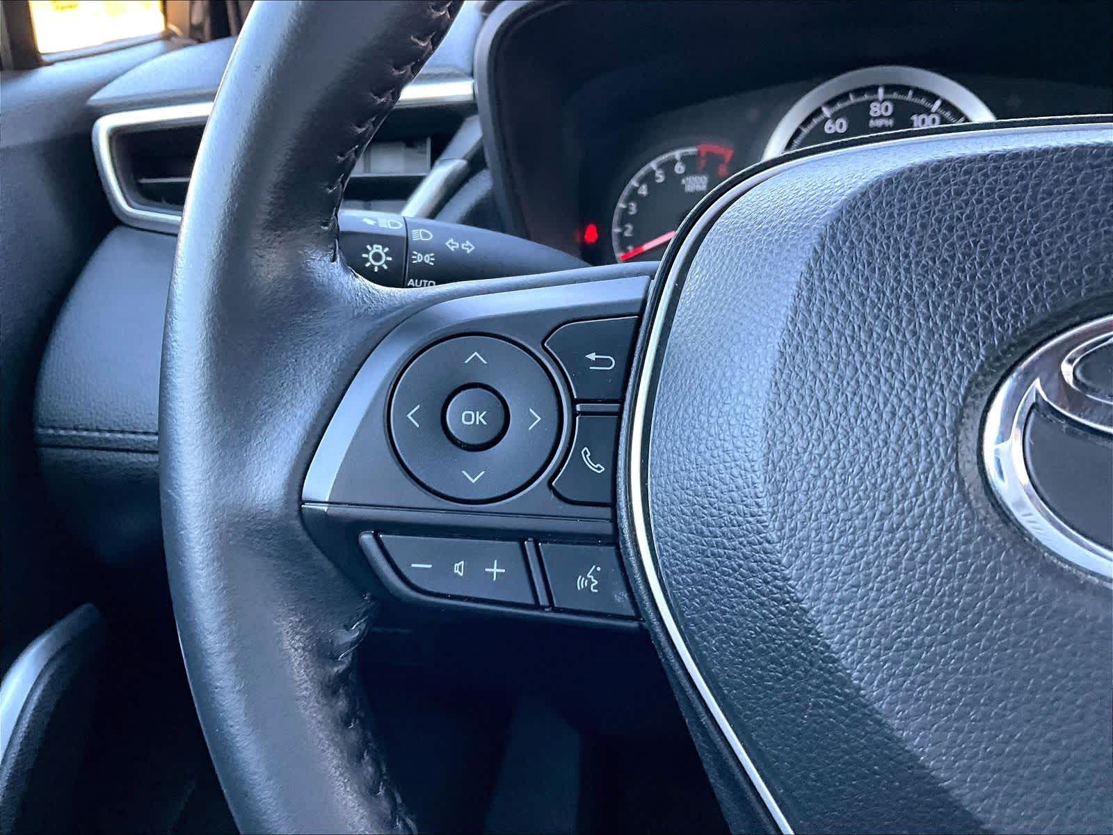 2022 Toyota Corolla Cross LE - Photo 23