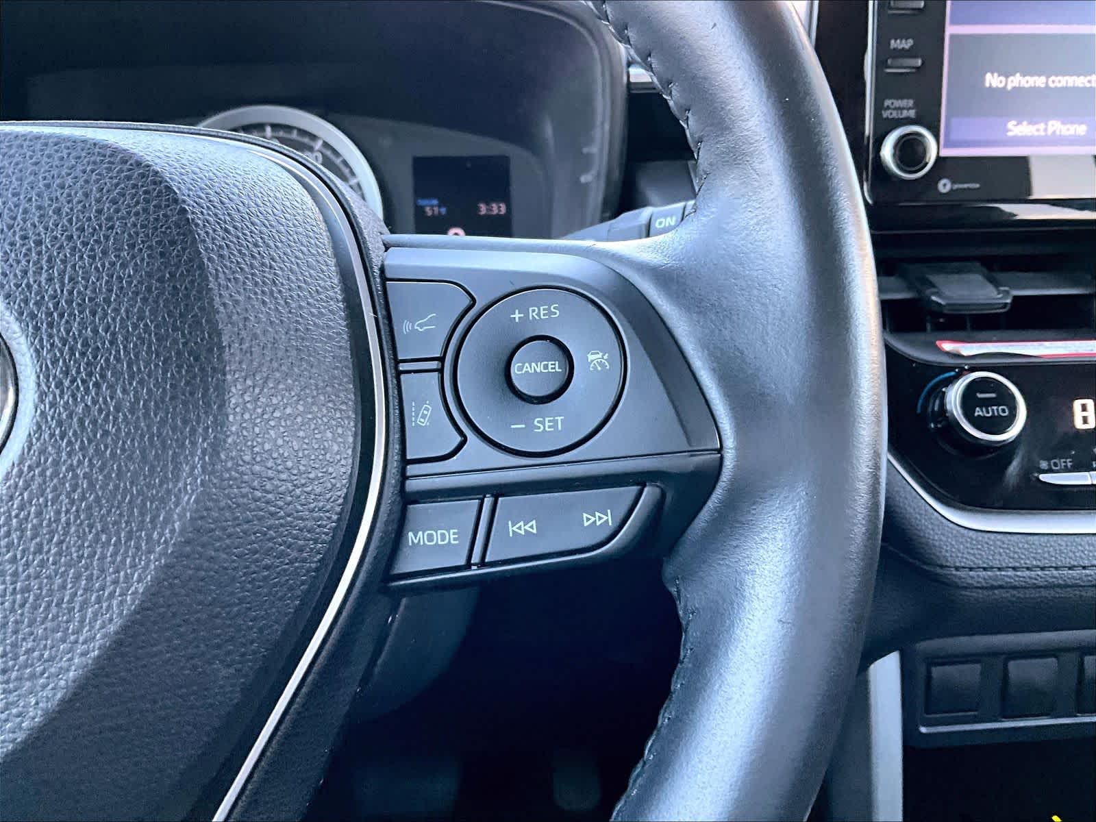 2022 Toyota Corolla Cross LE - Photo 24