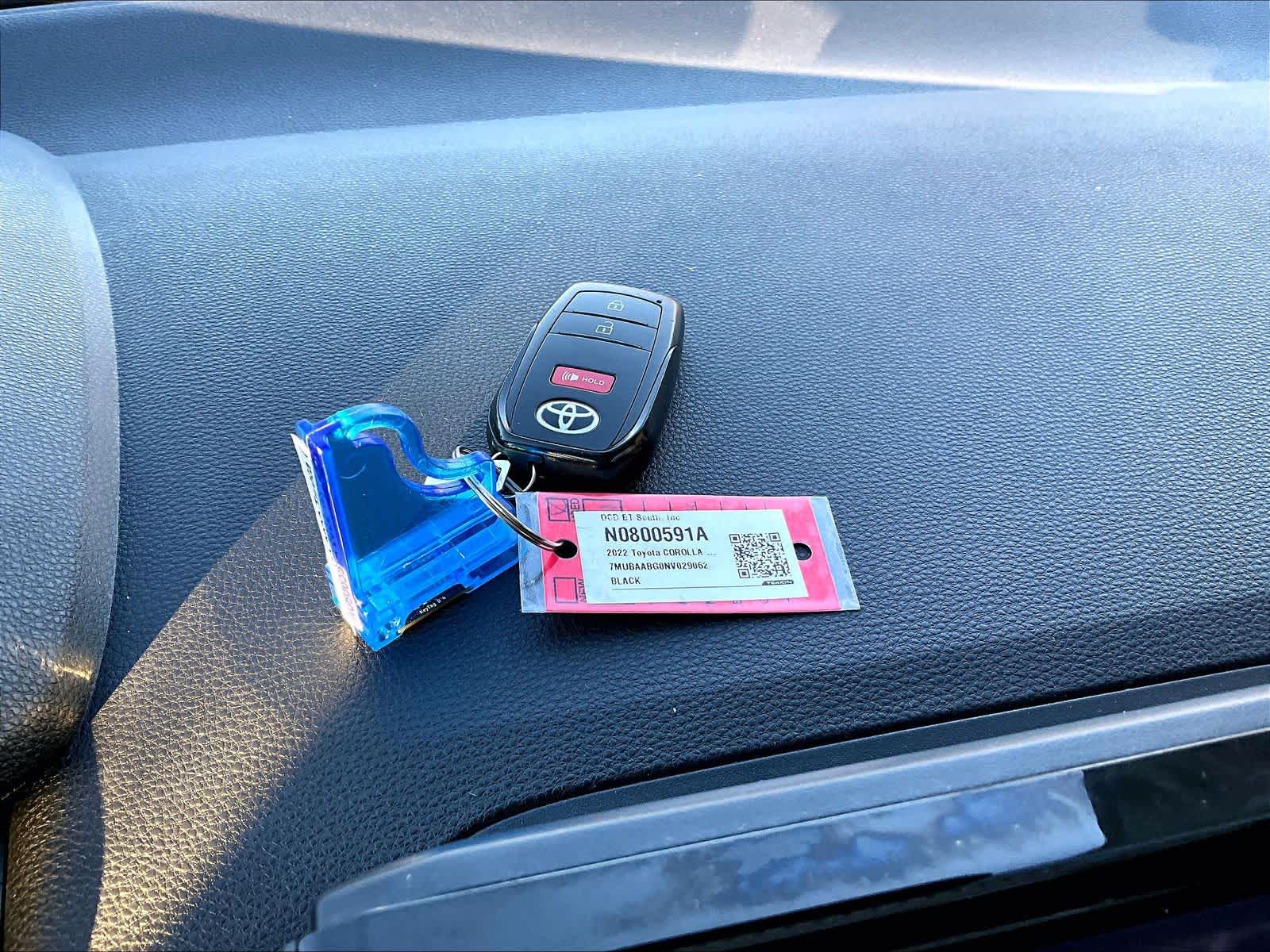 2022 Toyota Corolla Cross LE - Photo 31