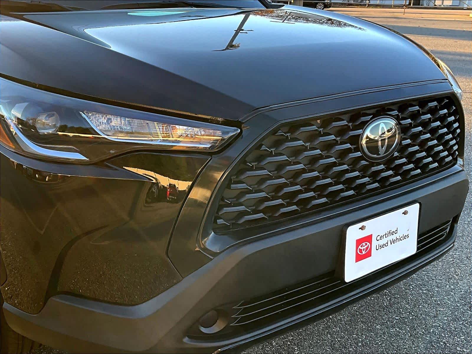 2022 Toyota Corolla Cross LE - Photo 32