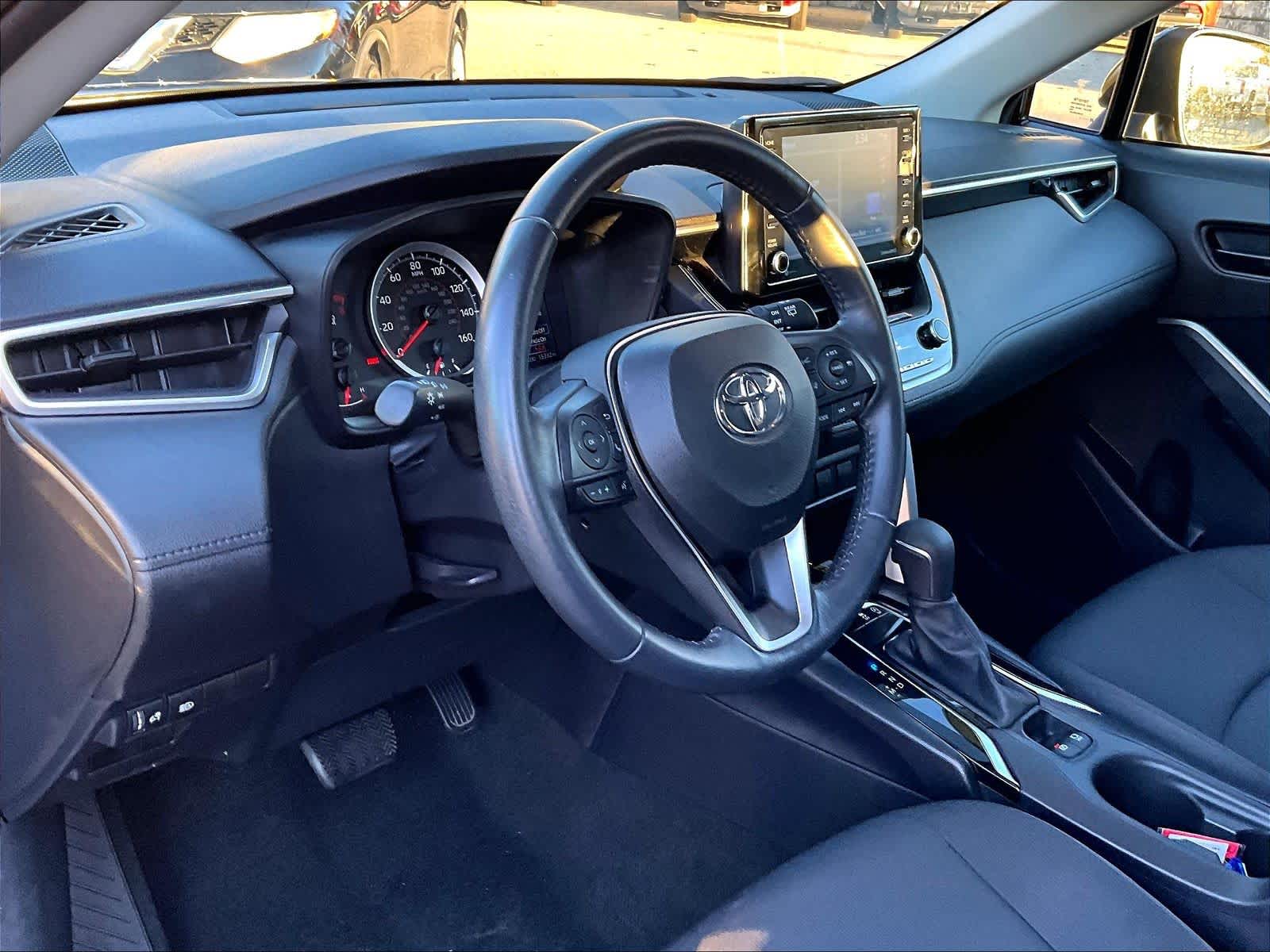 2022 Toyota Corolla Cross LE - Photo 8