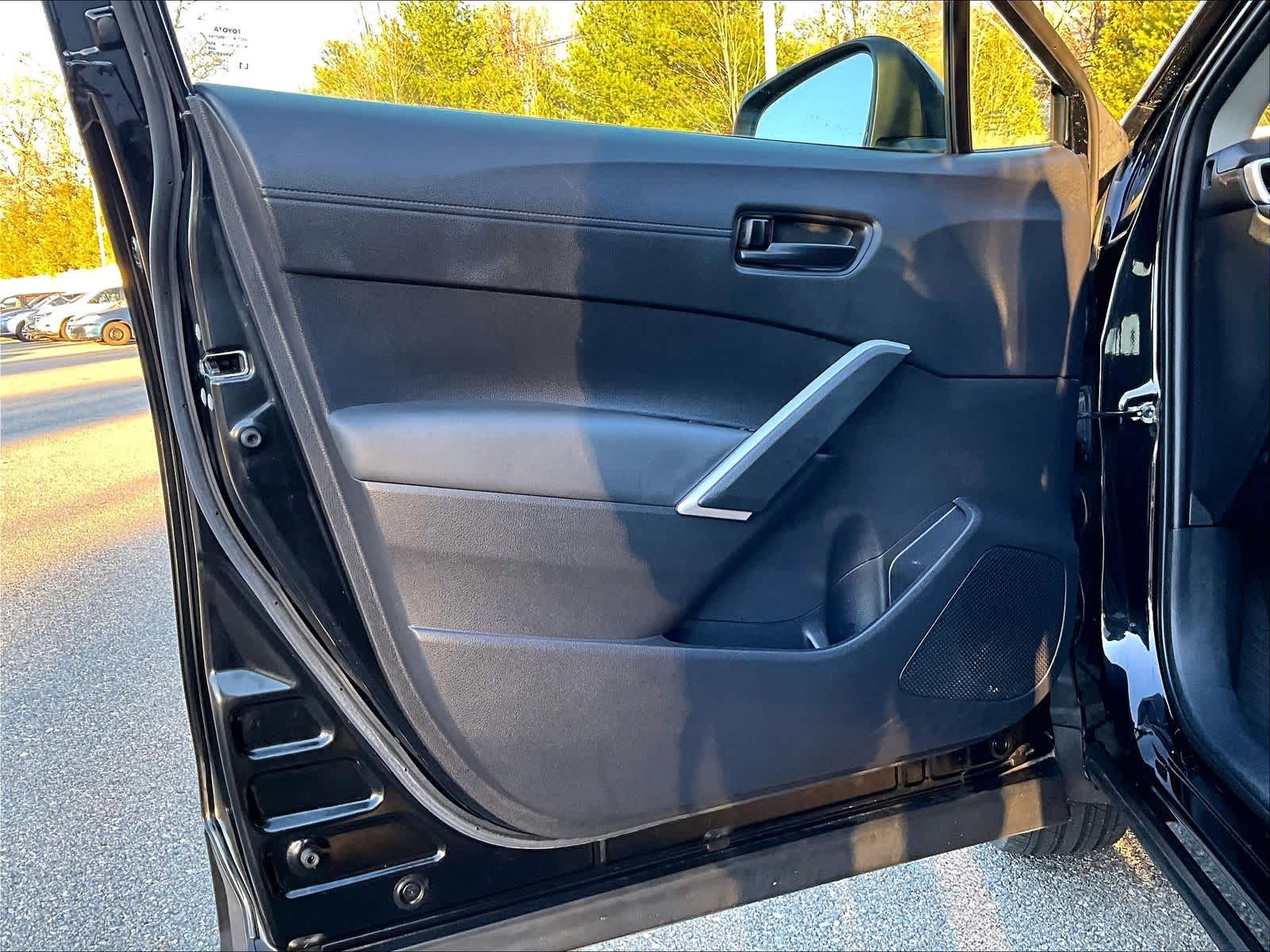 2022 Toyota Corolla Cross LE - Photo 9