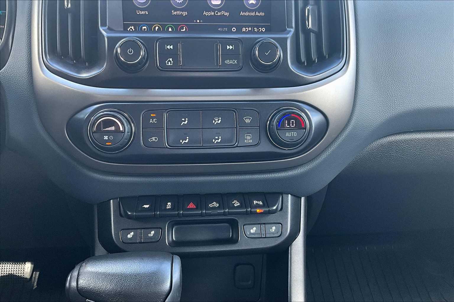 2021 Toyota Venza LE - Photo 26