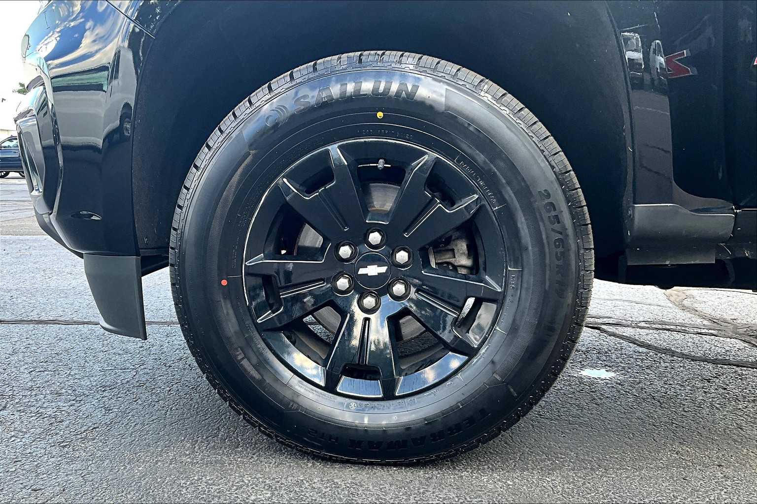2021 Toyota Venza LE - Photo 7