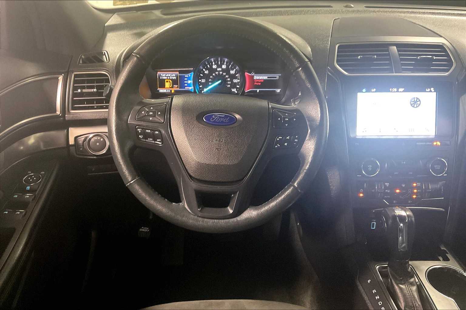 2018 Ford Explorer XLT - Photo 18