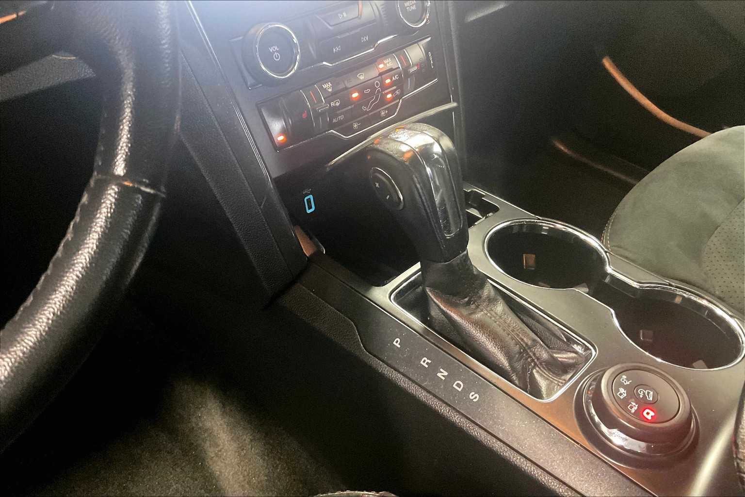 2018 Ford Explorer XLT - Photo 21