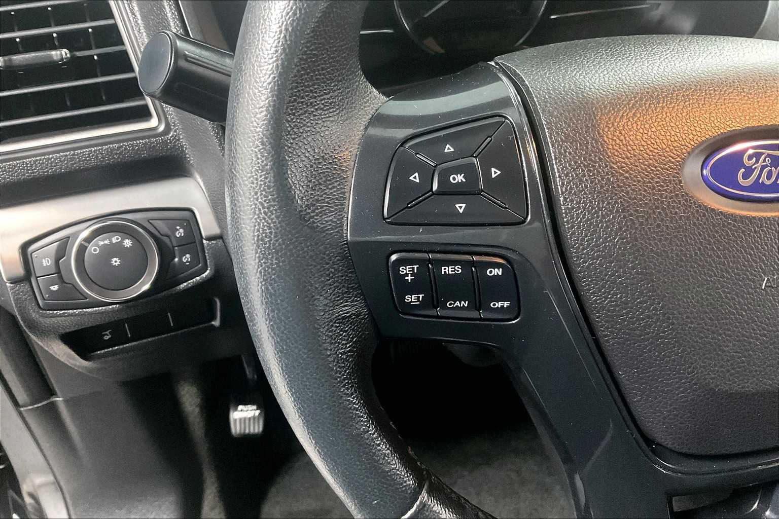 2018 Ford Explorer XLT - Photo 23