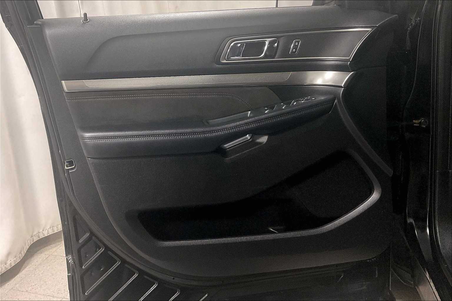 2018 Ford Explorer XLT - Photo 9