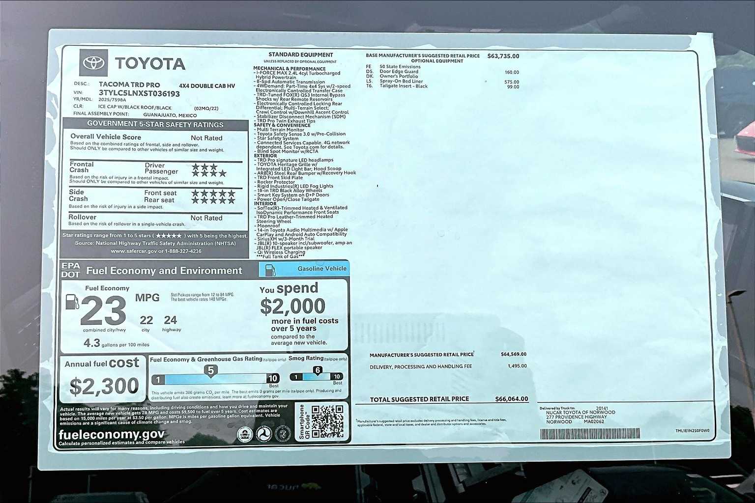 2025 Toyota Tacoma TRD Pro Hybrid - Photo 18