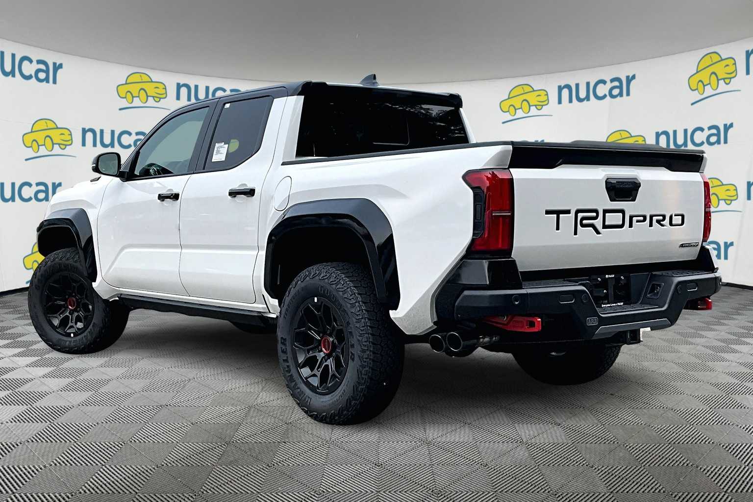 2025 Toyota Tacoma TRD Pro Hybrid - Photo 5
