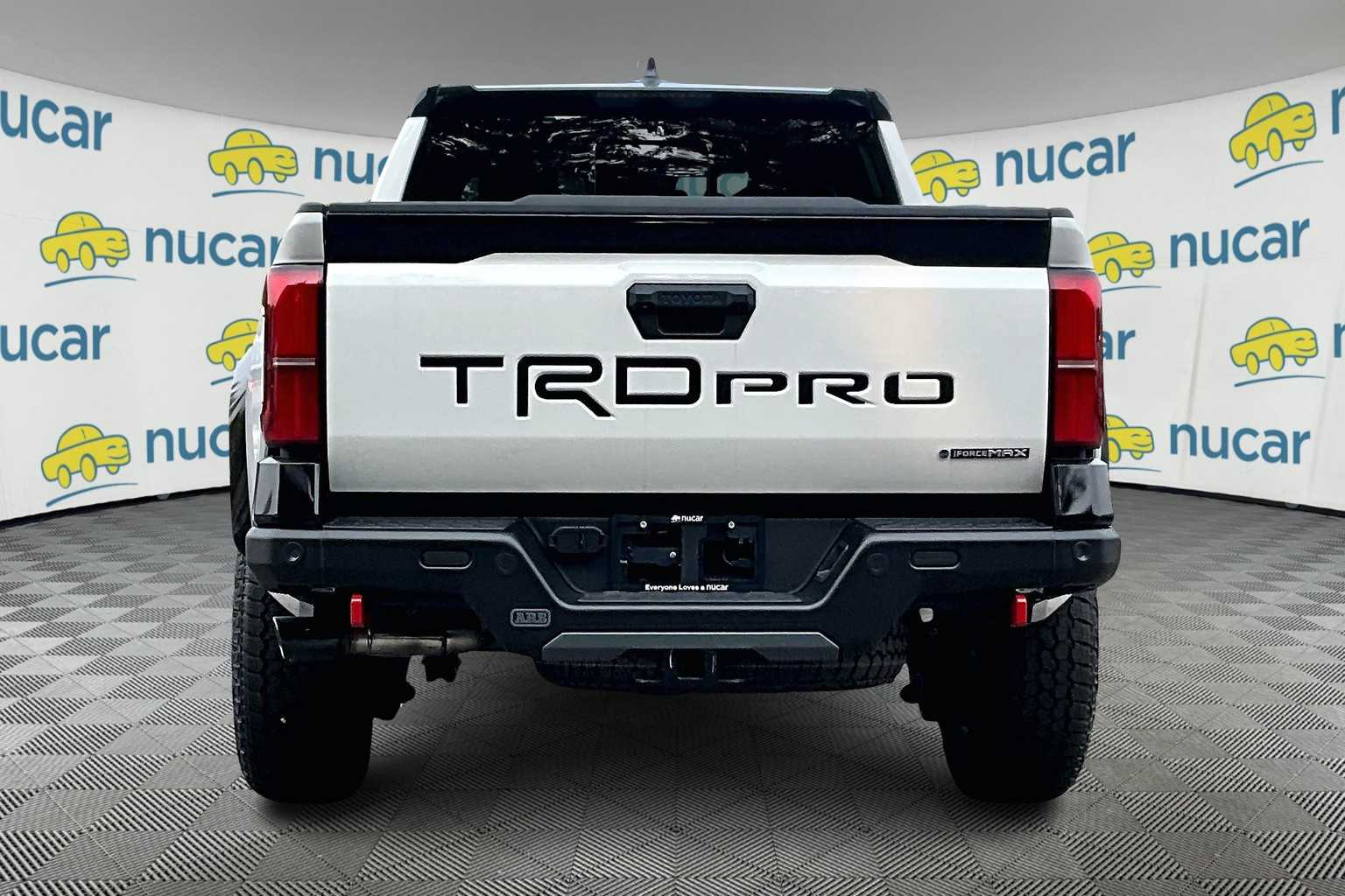 2025 Toyota Tacoma TRD Pro Hybrid - Photo 6