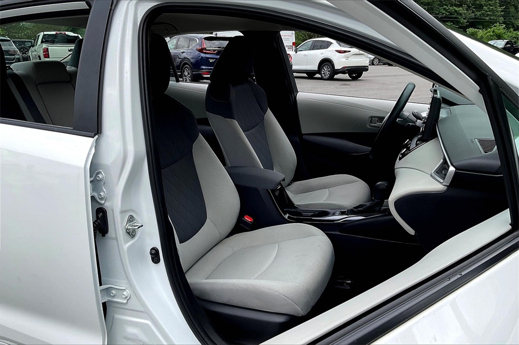 2022 Toyota Corolla LE - Photo 11