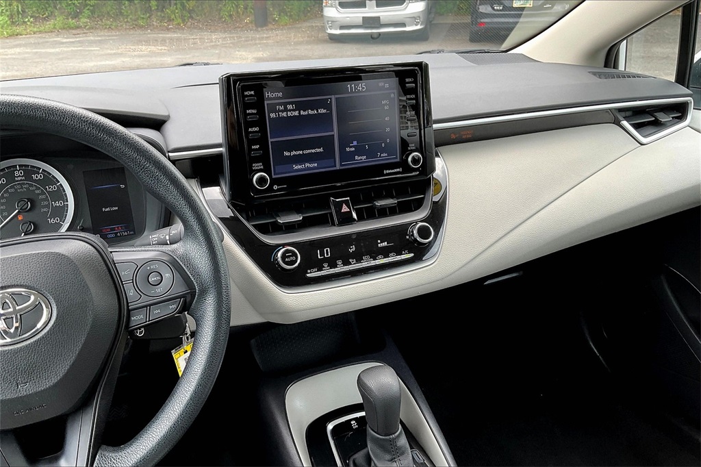 2022 Toyota Corolla LE - Photo 17