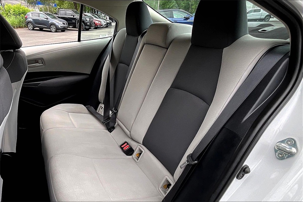 2022 Toyota Corolla LE - Photo 24