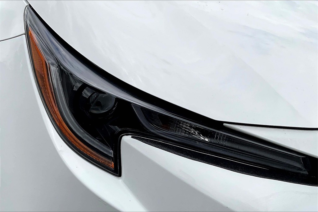 2022 Toyota Corolla LE - Photo 28