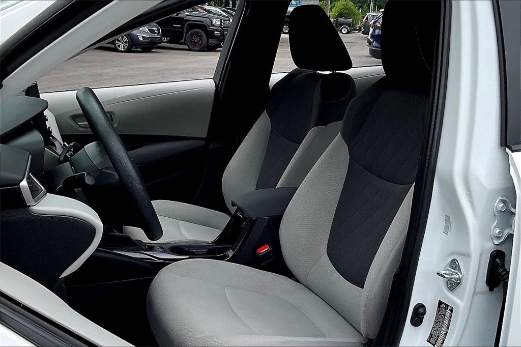 2022 Toyota Corolla LE - Photo 10
