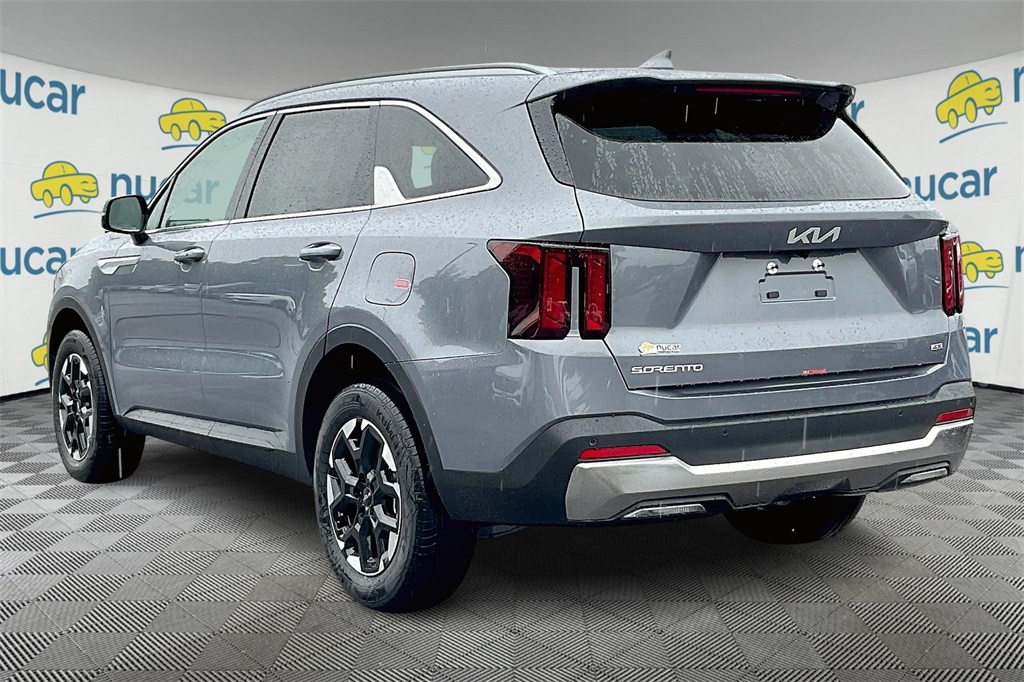 2025 Kia Sorento S - Photo 5