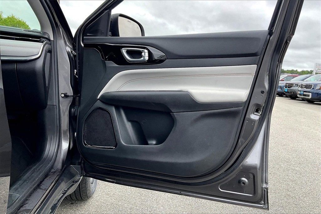 2022 Jeep Compass Limited - Photo 11