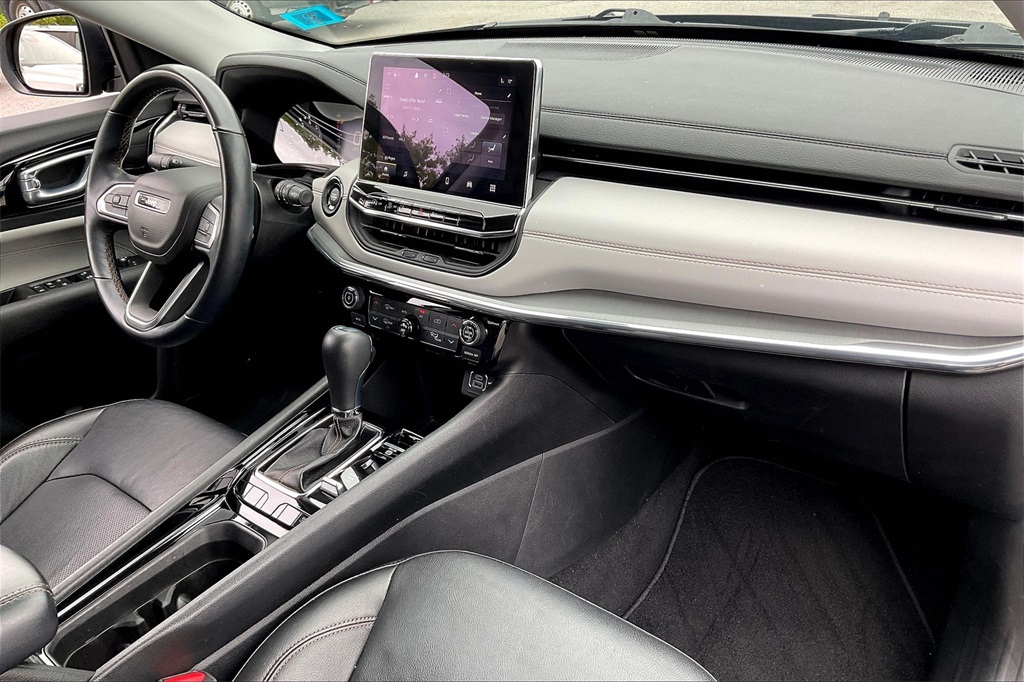 2022 Jeep Compass Limited - Photo 13