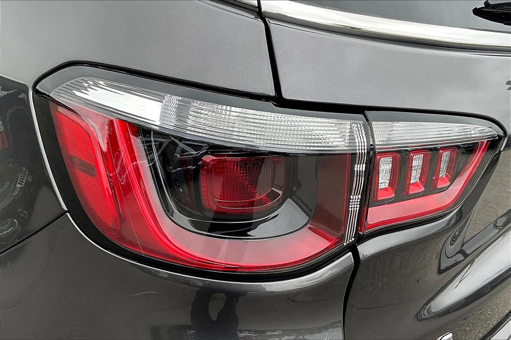 2022 Jeep Compass Limited - Photo 30