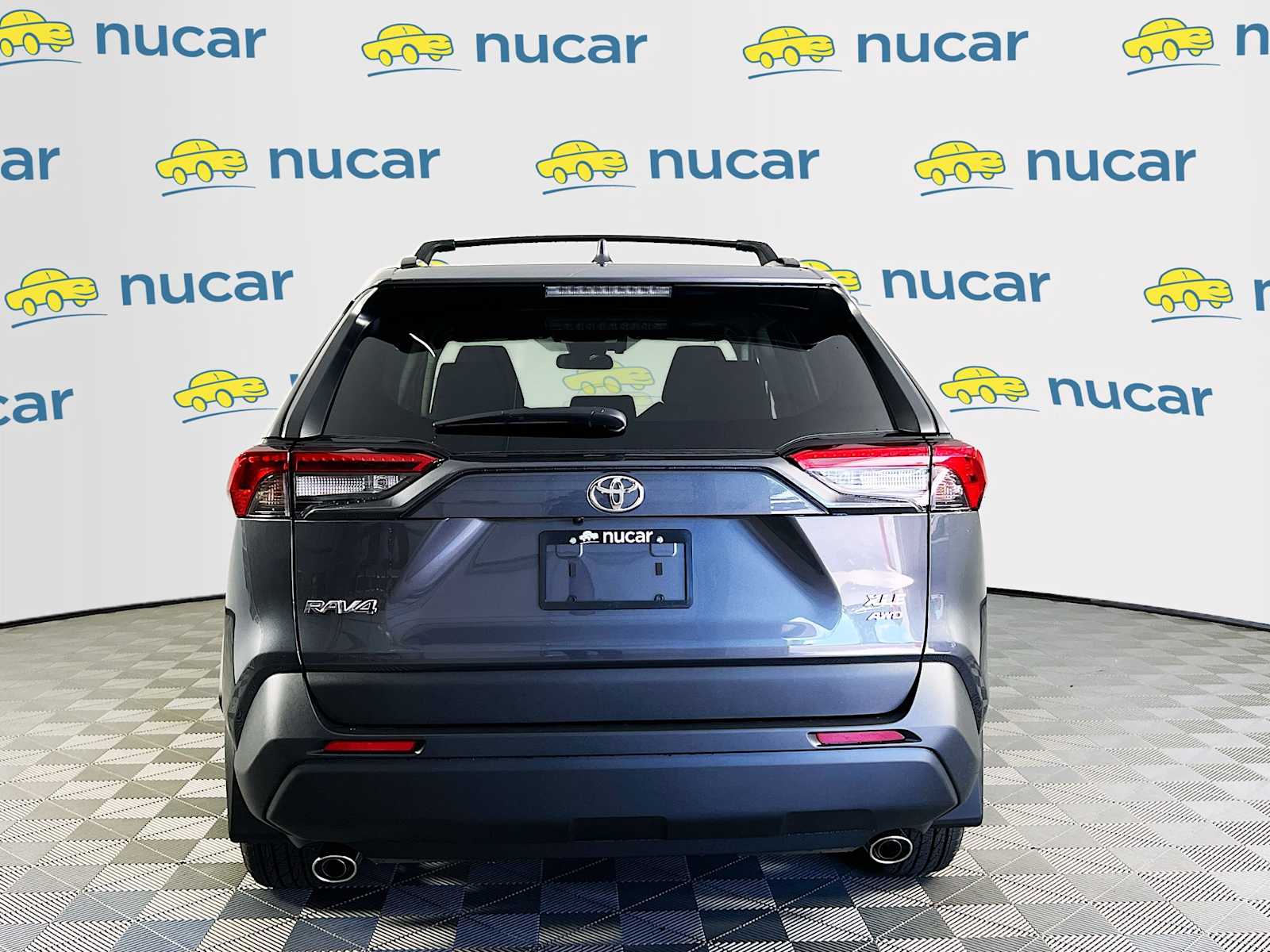 2025 Toyota RAV4 XLE - Photo 5