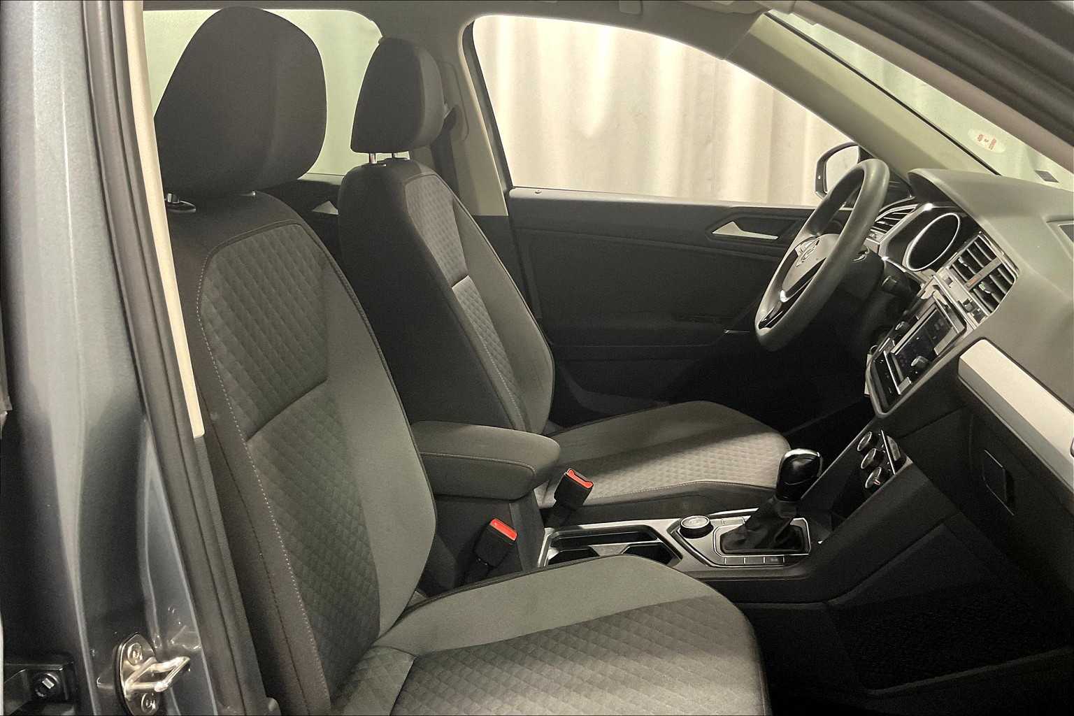 2020 Volkswagen Tiguan S - Photo 11