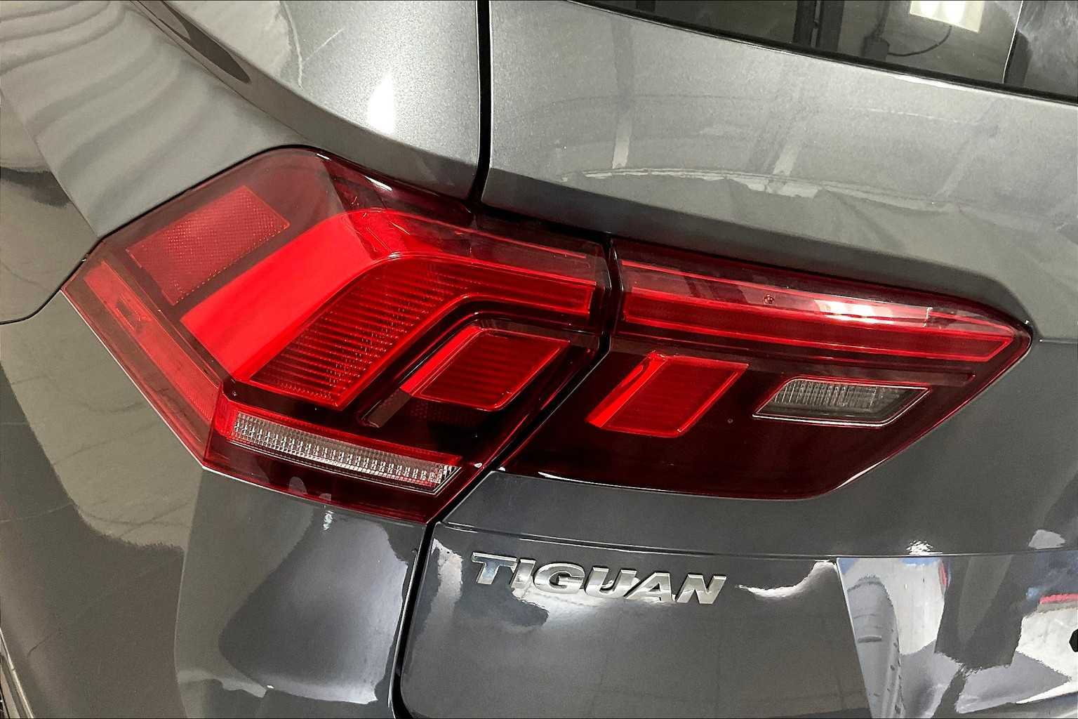 2020 Volkswagen Tiguan S - Photo 32