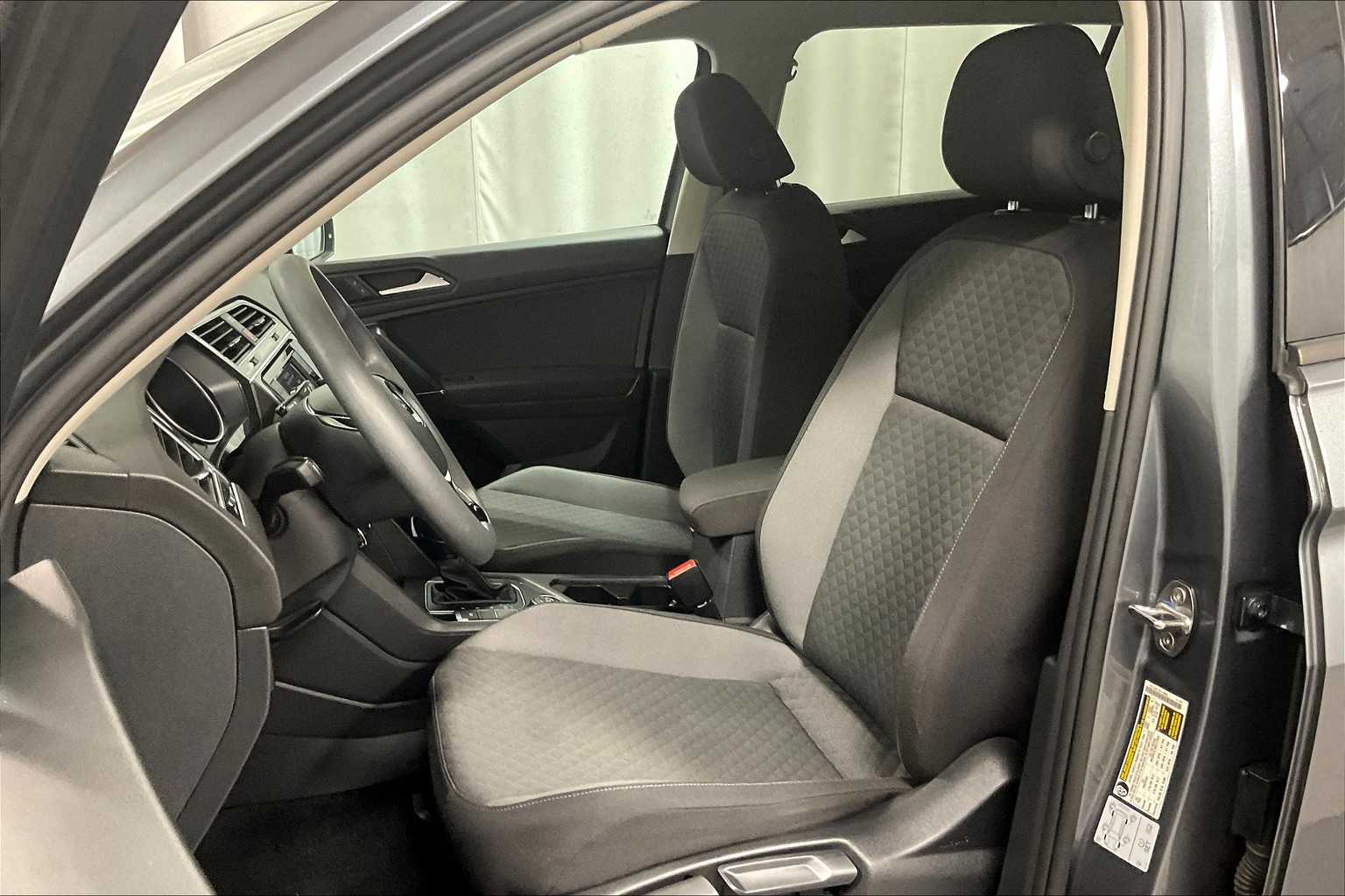 2020 Volkswagen Tiguan S - Photo 10