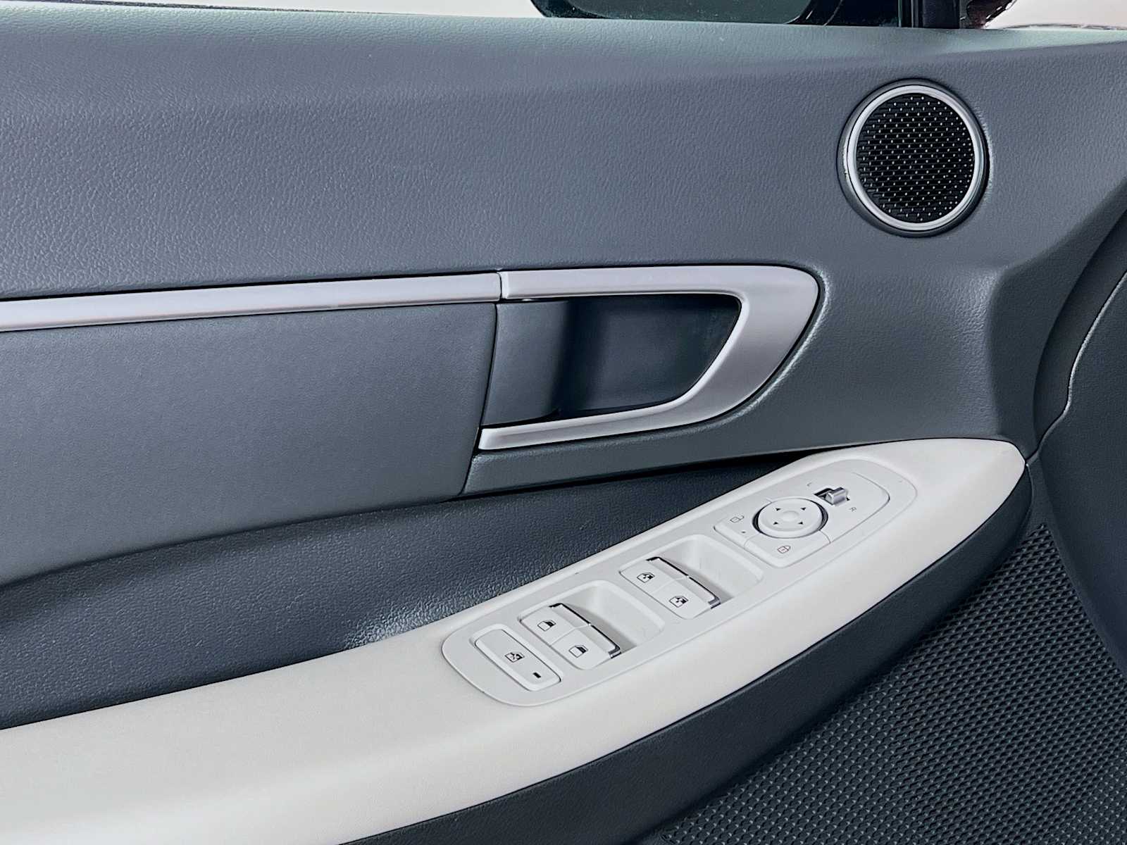 2024 Hyundai Sonata SEL - Photo 17