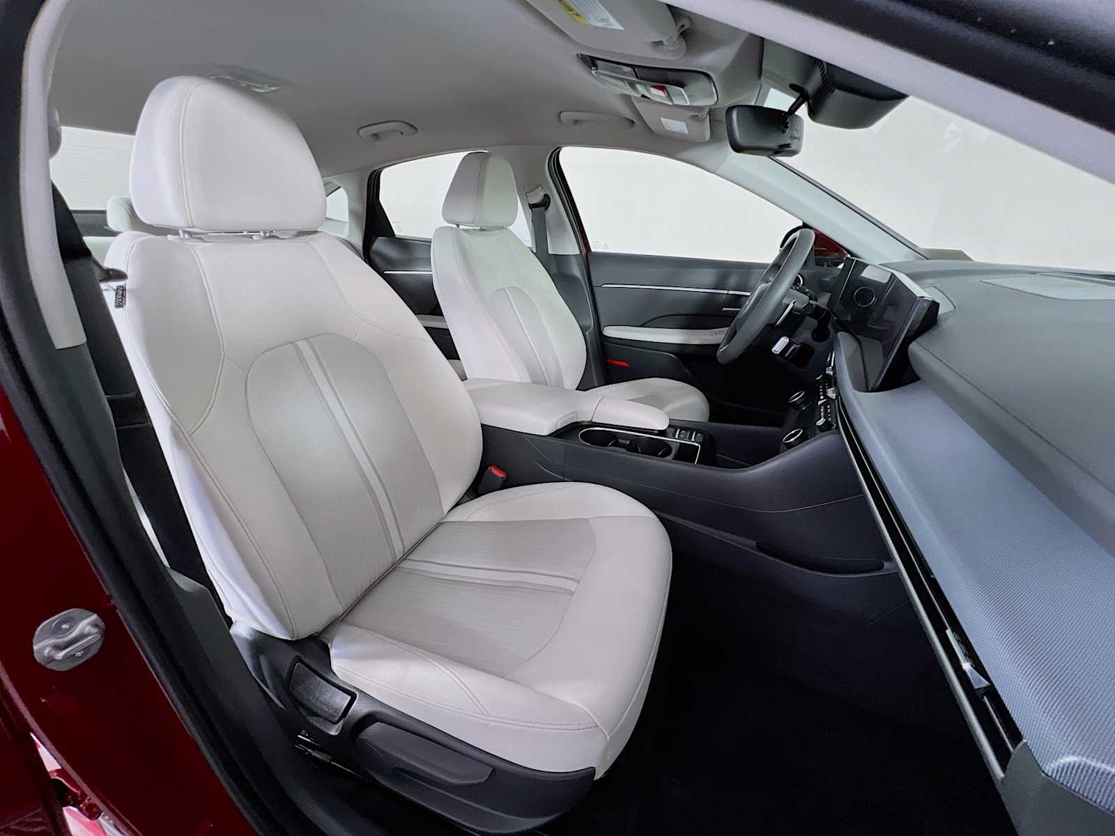 2024 Hyundai Sonata SEL - Photo 27