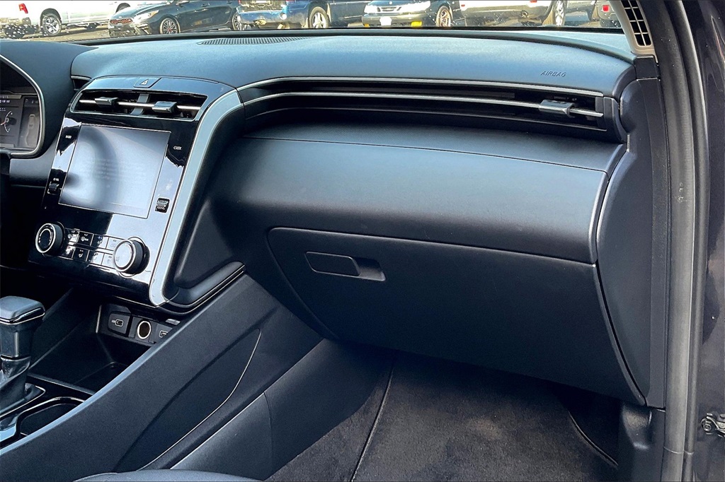 2022 Hyundai Tucson SE - Photo 12