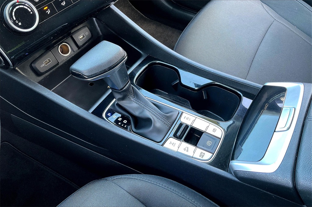 2022 Hyundai Tucson SE - Photo 19