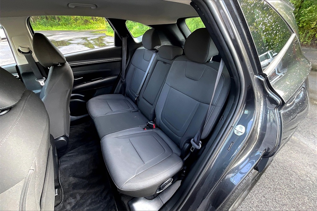 2022 Hyundai Tucson SE - Photo 24