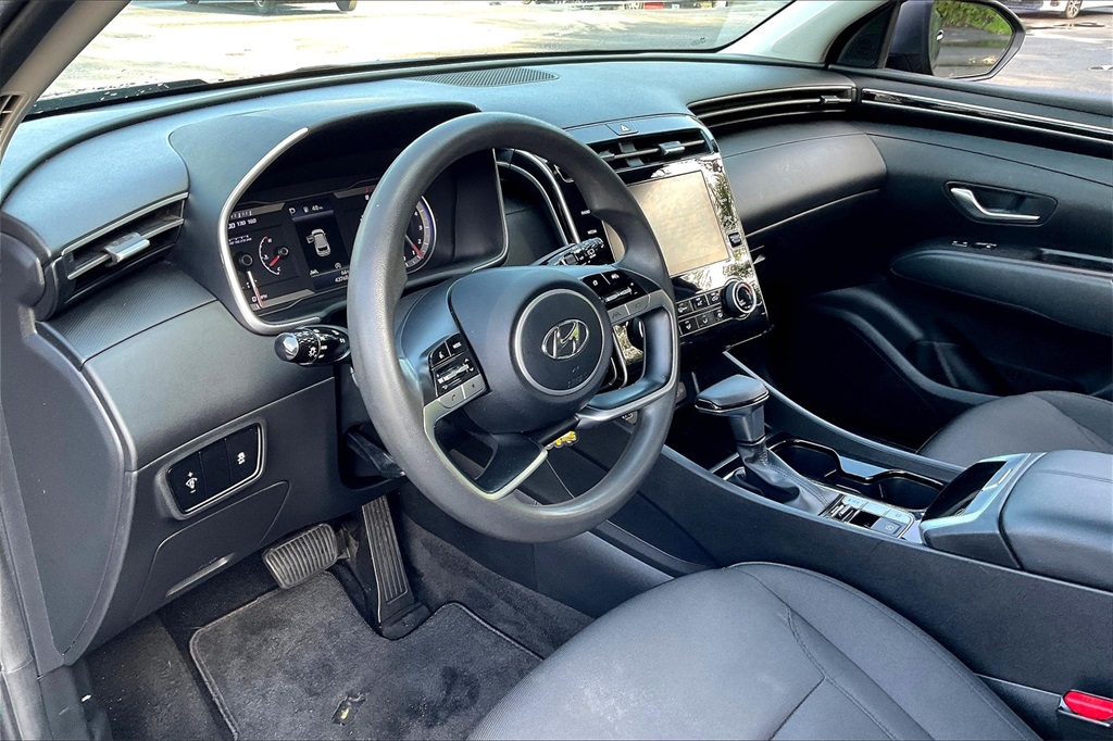 2022 Hyundai Tucson SE - Photo 8