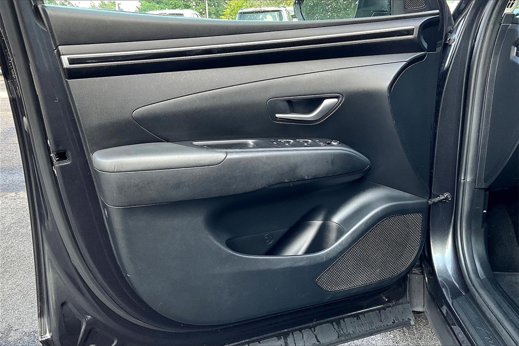 2022 Hyundai Tucson SE - Photo 9