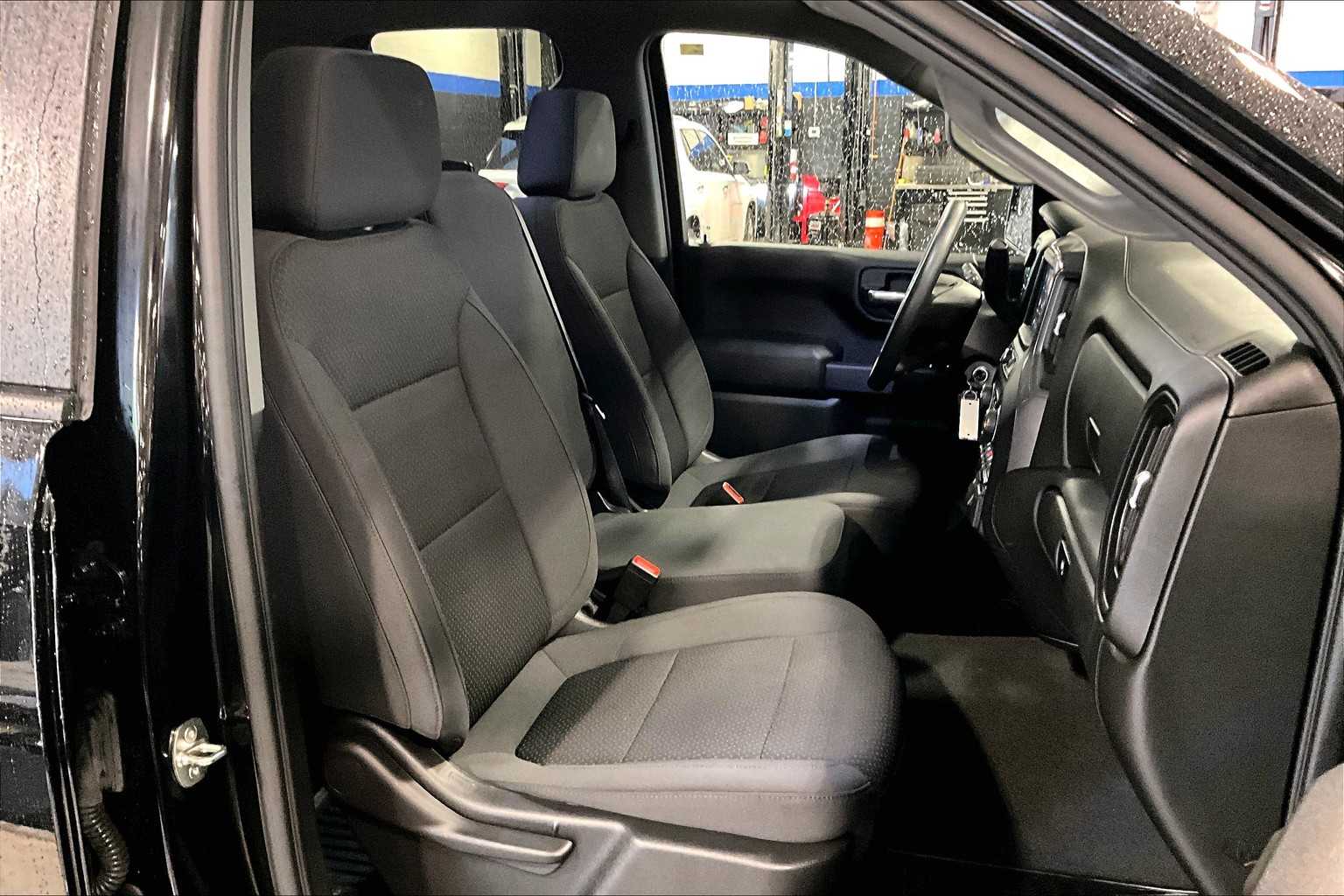 2021 Chevrolet Silverado 1500 Custom - Photo 11