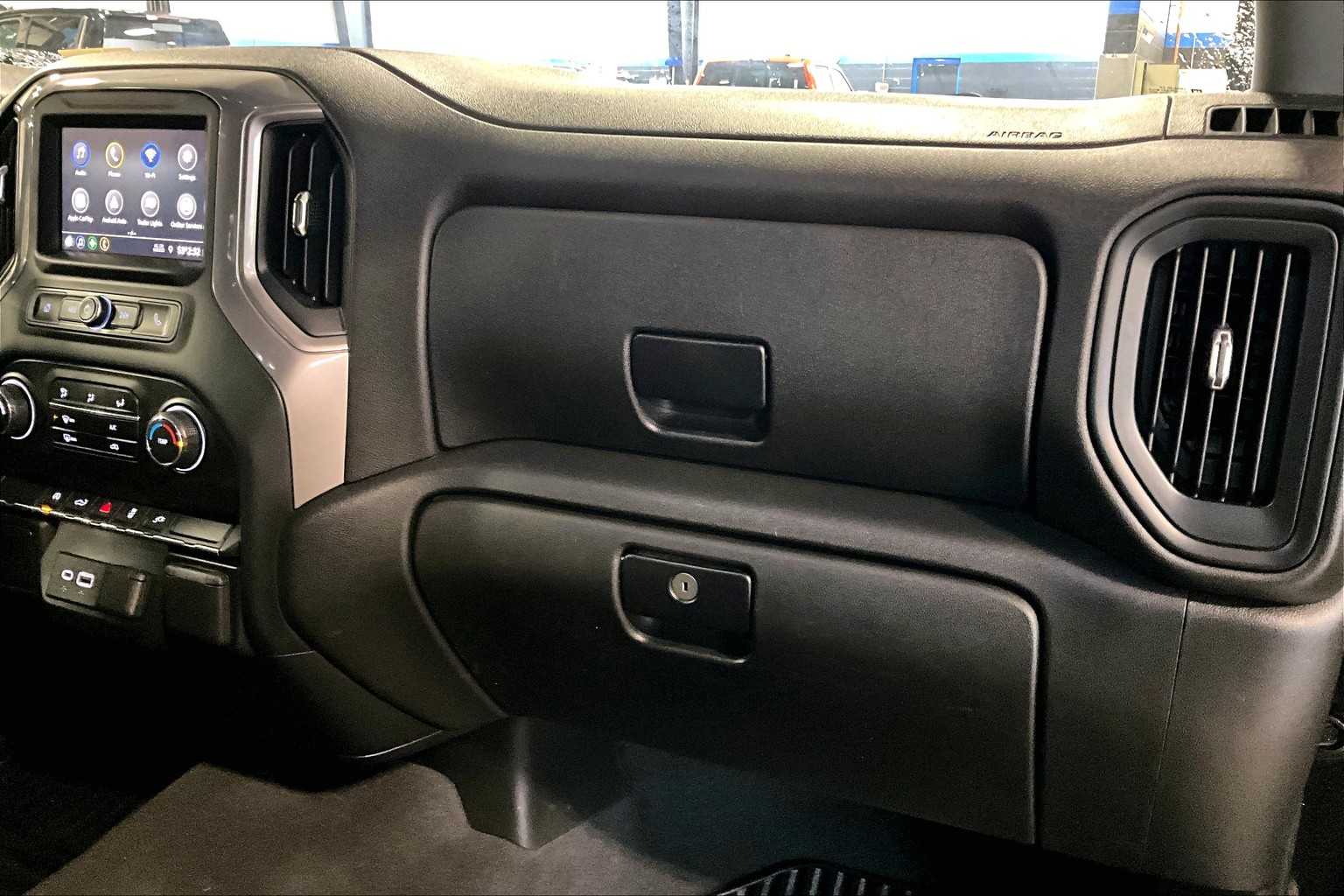 2021 Chevrolet Silverado 1500 Custom - Photo 13