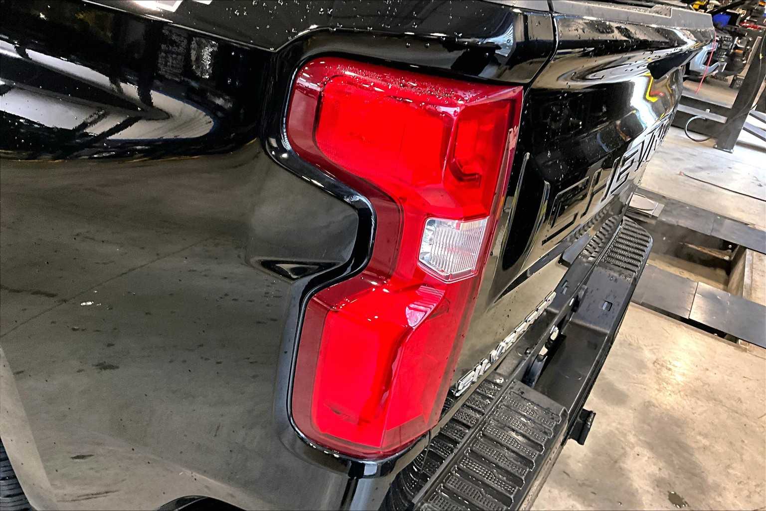 2021 Chevrolet Silverado 1500 Custom - Photo 35