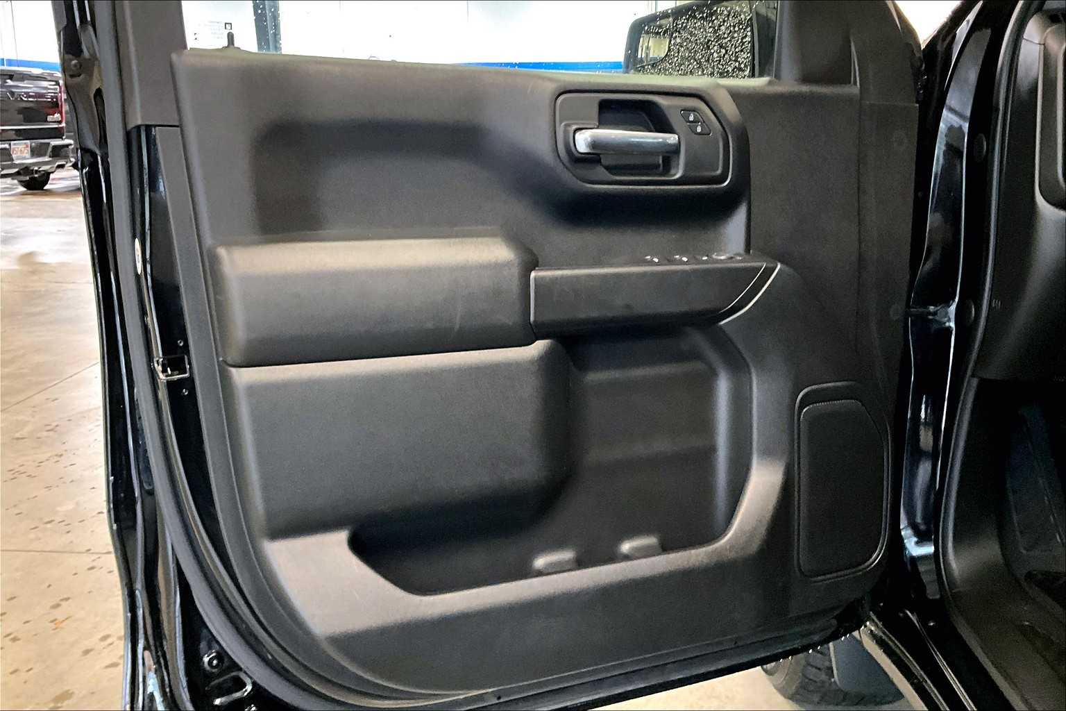 2021 Chevrolet Silverado 1500 Custom - Photo 9