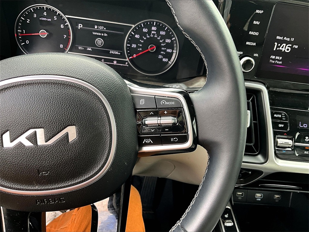 2022 Kia Sorento S - Photo 25