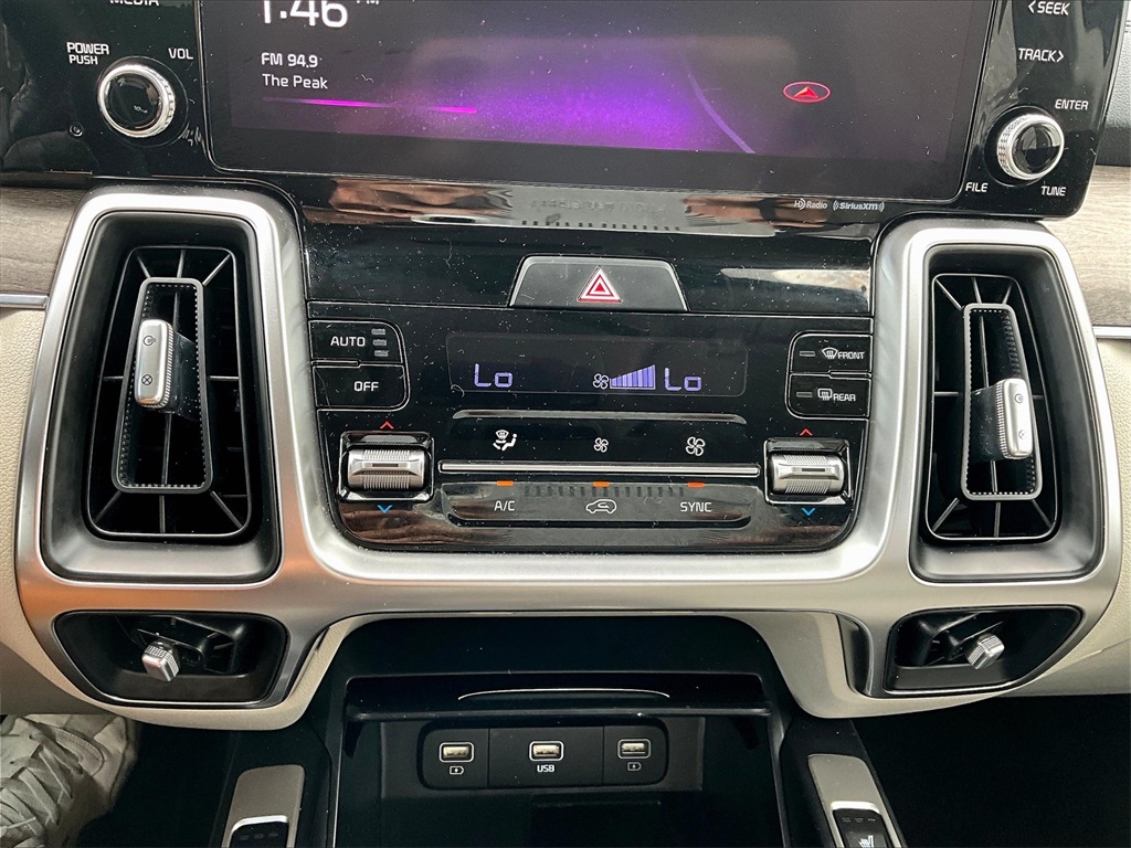2022 Kia Sorento S - Photo 27