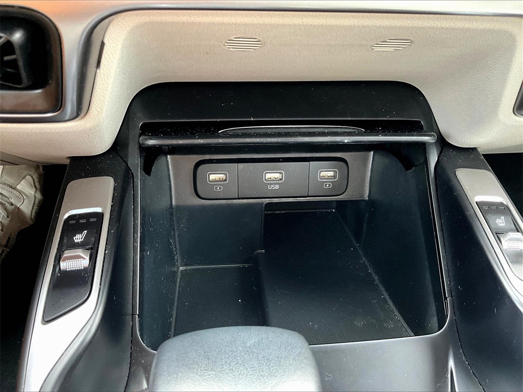 2022 Kia Sorento S - Photo 28