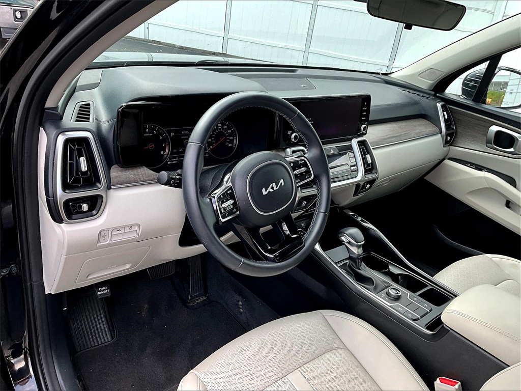 2022 Kia Sorento S - Photo 8
