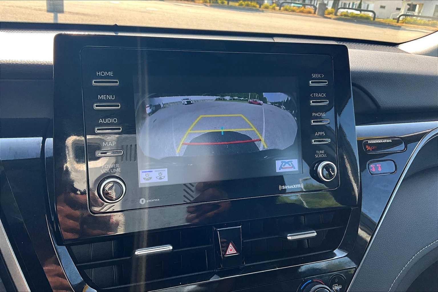 2023 Toyota Camry LE - Photo 19