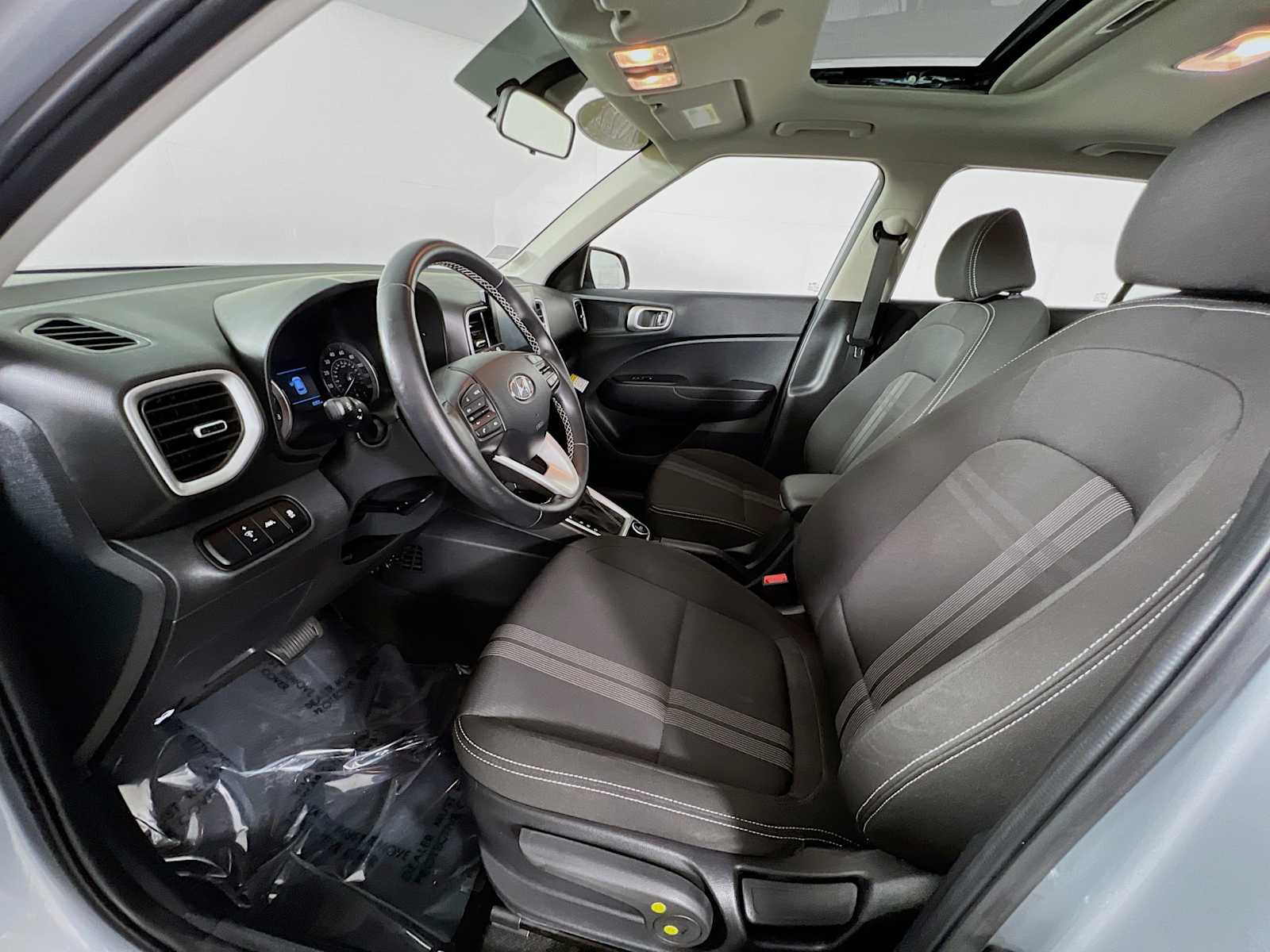 2022 Hyundai Venue SEL - Photo 20
