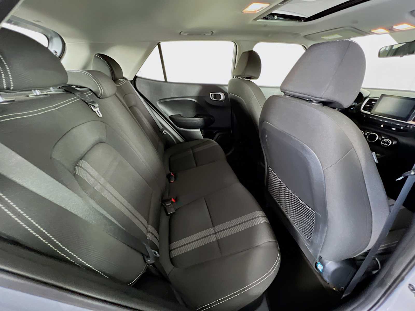 2022 Hyundai Venue SEL - Photo 26
