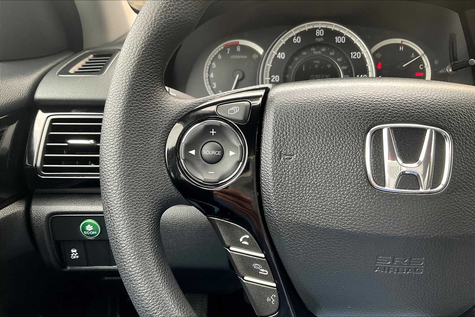 2017 Honda Accord LX - Photo 22