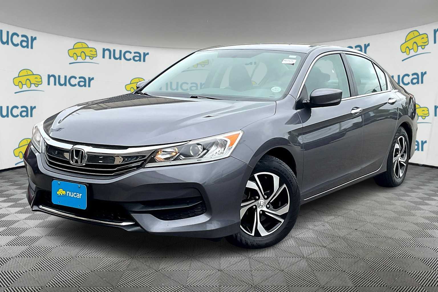 2017 Honda Accord LX - Photo 3